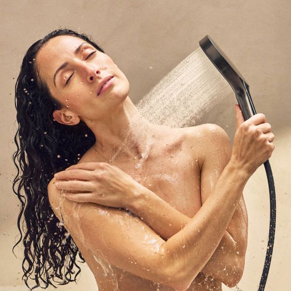 hansgrohe Rainfinity Duschkopf 130, 3 Strahlarten, wassersparend, brushed black chrome