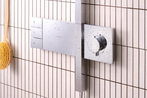 hansgrohe Raindance Alive Q Duschsystem 210/340 2 Strahlarten, ShowerSelect Comfort, chrom
