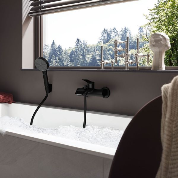 hansgrohe Vivenis Einhebel-Wannenarmatur Original Aufputz, schwarz matt