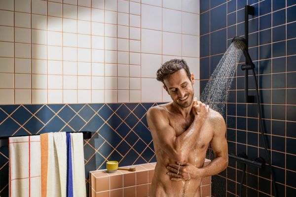 hansgrohe Activera Select S Brausesystem Aufputz mit Thermostat, EcoSmart, schwarz matt