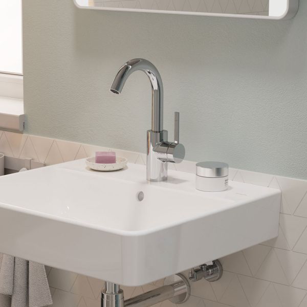 hansgrohe Zesis S Waschtischarmatur 210 mit Schwenkauslauf, Push-Open Ablaufgarnitur, chrom
