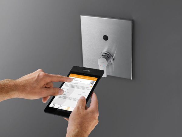 WimTec PROOF S4 HyPlus manuelle Duscharmatur 12V Netzbetrieb, edelstahl