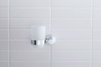 Vorschau: Duravit D-Code Zahnputzbecher Wandmontage, links, chrom